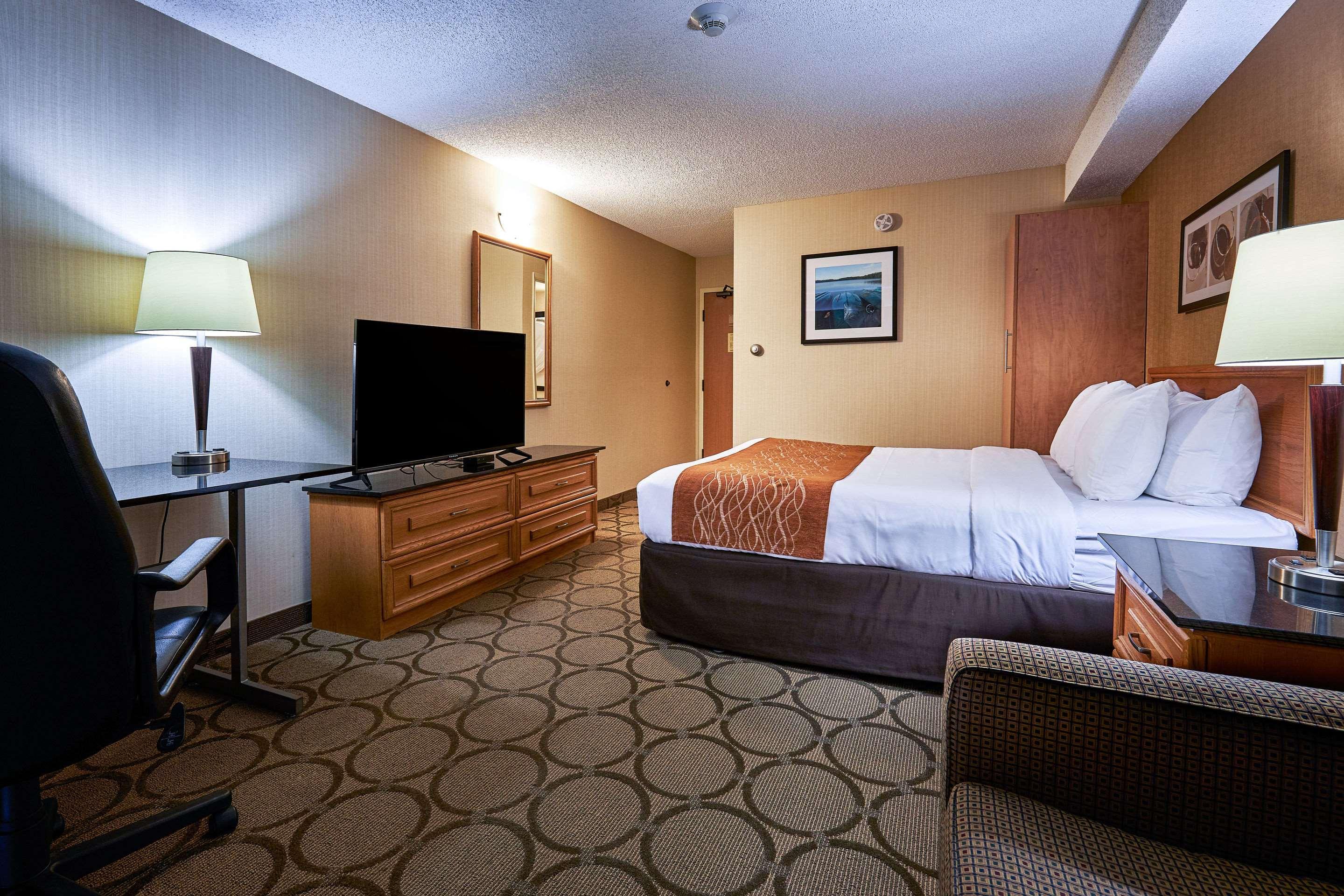 Comfort Inn Rouyn-Noranda Eksteriør bilde
